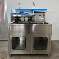 Nouvelle machine à laver les chaussures au design innovant, robuste et durable, machine de nettoyage à sec pour chaussures largement utilisée en Chine avec fonction séchage.