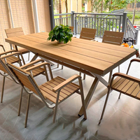 Table et chaises de patio en bois, ensemble table et chaises de bar à café d'extérieur, table et chaises de jardin résistantes à l'eau et au soleil