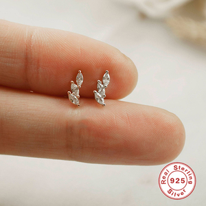 ROXI Pendiente de botón único de plata de ley S925 con circonita marquesa y diamante para perforación de cartílago - Product Image 4
