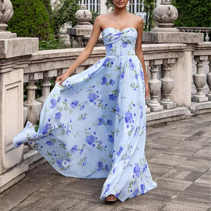 Robe longue de plage à imprimé floral printanier, taille naturelle, col carré, devant torsadé - Product Image 1