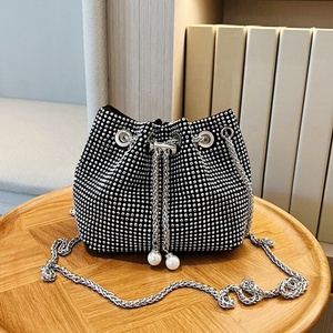 Bolsos de Mano de Moda al por Mayor con Cadena y Diamantes Brillantes para Damas, Bolsos de Cuero para Llevar Bajo el Brazo, Bolsos Cruzados para Mujer - Product Image 2