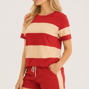 Ensemble décontracté deux pièces pour femme, couleur contrastante, coupe classique, t-shirt à manches courtes et short, vêtements amples pour femme - Product Image 3