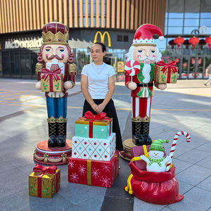 Statues de soldat <span class=keywords><strong>casse</strong></span>-noix en résine grandeur nature résistantes aux intempéries grandes figurines de roi <span class=keywords><strong>casse</strong></span>-<span class=keywords><strong>noisette</strong></span> avec couronne et bâton - Product Image 5