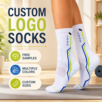 Chaussettes de sport personnalisées avec logo, chaussettes de sport de haute qualité pour l'entraînement physique et les vêtements décontractés