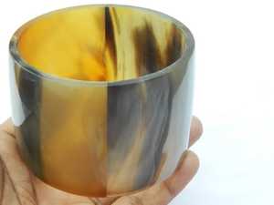 Brazalete ancho de cuerno natural hecho a mano más vendido para mujer, joyería de moda ecológica al mejor precio - Product Image 2