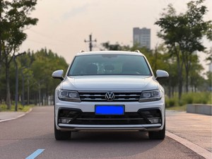<span class=keywords><strong>รถ</strong></span>ยนต์มือสอง Volkswagen Tiguan L 330TSI ปี 2021 เกียร์อัตโนมัติ ขับเคลื่อน 2 ล้อ SUV พวงมาลัยซ้าย ภายในเบาะหนังสีเข้ม เครื่องยนต์เทอร์โบ ยาง R19 - Product Image 4