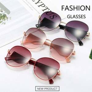 Gafas de Sol de Gran Tamaño con Logotipo Personalizado Vintage, Gafas de Sol con Protección UV400 y Montura Grande para Mujer, Gran Venta 2021 - Product Image 3