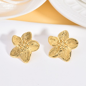 Nouvelles boucles d'oreilles européennes et américaines pour femmes en acier inoxydable 304 électroplaqué, design rétro, haut de gamme, géométriques irrégulières - Product Image 3