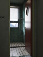 Carreaux de porcelaine brillants carrés émaillés de conception populaire 1200X600 pour salle de bain mur petite salle de douche