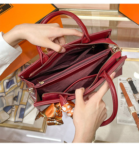 Bolsos cruzados de diseño de moda, bolsos de hombro de cuero PU de alta calidad, bolsos de mano casuales de lujo para mujer - Product Image 6