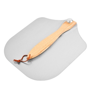 Utensilios de Cocina Italianos: Espátula de Aluminio de Mango Largo de 35 cm, Pala para Pizza con Mango de Madera Desmontable - Product Image 1