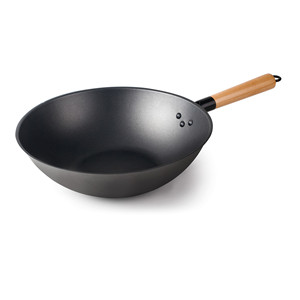 Wok rustico antiaderente con manico in legno per cucinare in wok - Product Image 1