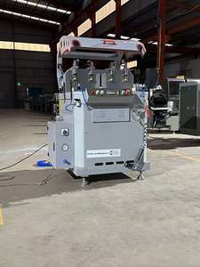 Scie multi-angles à tête unique motorisée par PLC pour la découpe de portes et fenêtres en PVC/UPVC et en aluminium - Product Image 2