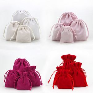 Bolsas de Embalaje Grandes Personalizadas al por Mayor de Fábrica, Bolsitas de Terciopelo para Joyería, Bolsas de Regalo de Franela con Cordón, Bolsas de Maquillaje de Gamuza - Product Image 4