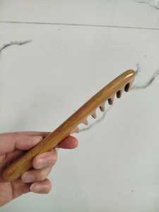 Peine de cuerno natural hecho a mano para el crecimiento del cabello, peinado suave y uso diario para hombres, mujeres y aseo de barba - Product Image 6