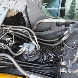 รถขุดตีนตะขาบ Volvo EC210BLc มือสอง สภาพดีเยี่ยม ทนทาน เหมาะสำหรับงานก่อสร้างถนน - Product Image 4