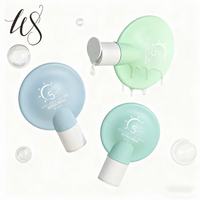 Bouteilles en plastique personnalisées de forme unique de 50/70/90 ml de couleur vert sarcelle avec pulvérisateur à pompe pour crème solaire, crème pour le visage, lotion, shampoing, cosmétiques