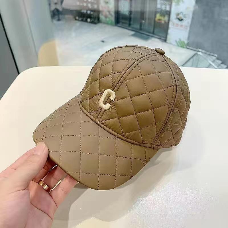 สีน้ำตาล