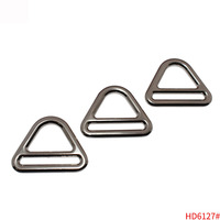 Boucle triangulaire en alliage de zinc réglable avec trou rond pour accrocher les sous-vêtements