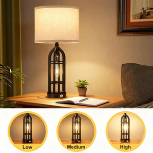 Lámpara de mesa negra moderna con puerto USB y control táctil para dormitorio, sala de estar, diseño de linterna estilo rústico - Product Image 3