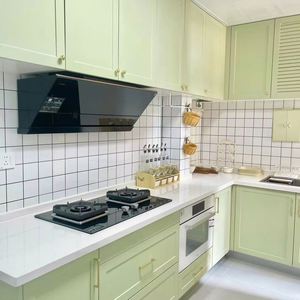 Les usines de conception d'armoire de haute qualité offrent des armoires de cuisine de stockage de style coloré sans cadre clair. - Product Image 1