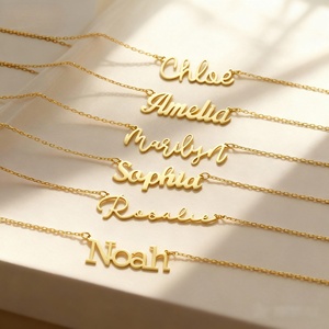 Collier avec nom <span class=keywords><strong>en</strong></span> lettres anglaises personnalisé Ilona DIY, plaqué or, <span class=keywords><strong>en</strong></span> acier inoxydable, bijoux, collier <span class=keywords><strong>en</strong></span> acier inoxydable - Product Image 1