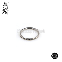 G23 Piercing corporel unisexe en titane, style punk, clicker articulé torsadé à facettes X, finition solide, pour fête, mariage, fiançailles, cadeau
