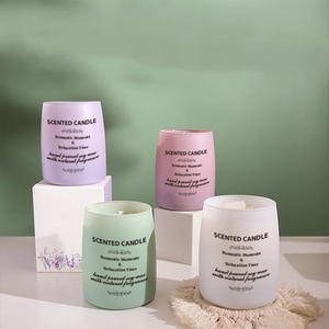 Bougie parfumée <span class=keywords><strong>canneberge</strong></span> rose avec cristal de guérison Bougie en cristal de quartz rose et fleurs séchées - Product Image 5