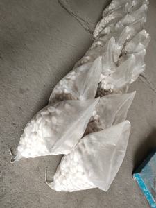 Galets de rivière en pierre naturelle noire lisse de 1 à 2 pouces, polis avec précision, <span class=keywords><strong>pour</strong></span> usage extérieur, aménagement paysager de parcs, escaliers, durables - Product Image 3