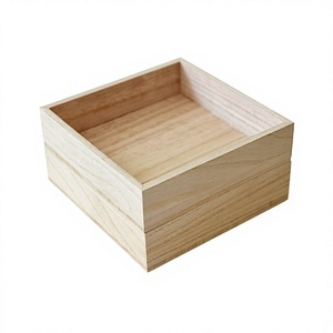 Bandeja cuadrada de madera natural hecha a mano, diseño minimalista, platos y vajilla de color sólido, bandeja de madera natural. - Product Image 1