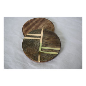 Sous-verres de luxe de haute qualité à prix d'usine, en bois et résine, réutilisables, faits à la main, au design tendance pour la décoration de table - Product Image 1