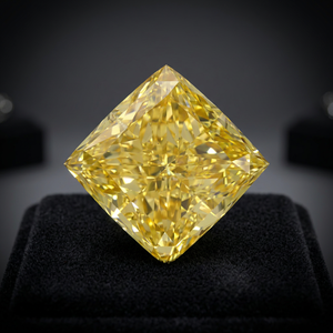 Diamante Cultivado en Laboratorio de Corte Cojín, Color Amarillo Intenso, Certificado IGI, 5.01 CT, para Anillo, Colgante o Joyería - Product Image 3