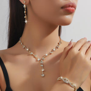 Elegante y Romántico Conjunto de Joyería para Novia, Collar, Pulsera y Aretes, Accesorios Premium al por Mayor para Cada Vestido, Chapado en Oro - Product Image 3