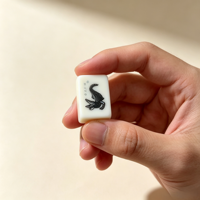 Jeu de Mahjong américain en acrylique ivoire, 166 tuiles, design de luxe à couches, jeu de table neutre pour collectionneur avec étui
