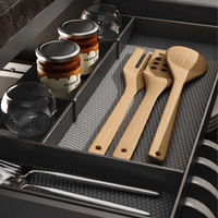 Panier coulissant en métal antirouille avec séparateurs en plastique amovibles pour quincaillerie de cuisine résidentielle modulaire personnalisée