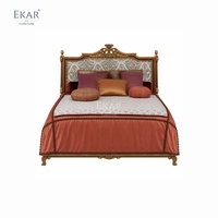 Rocaille Vergoldetes Damast-Bett |   Französisches Rokoko-Polsterbett mit Geschnitztem Muschel-Ornament - EKAR MÖBEL