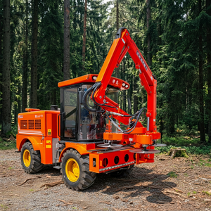 Cosechadora Forestal Autopropulsada Naranja con Brazo Hidráulico para Operaciones de Corte de Árboles en Entornos Forestales - Product Image 1