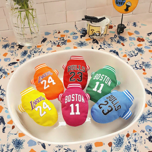 Vêtements pour animaux <span class=keywords><strong>de</strong></span> compagnie les plus vendus, en polyester respirant et durable, pour chiens et chats, à porter en extérieur, design <span class=keywords><strong>de</strong></span> costume <span class=keywords><strong>de</strong></span> football - Product Image 4