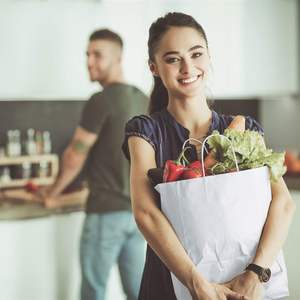 ถุงกระดาษคราฟท์ 13x7x17 ซม. สีขาว ถุงของขวัญ หูหิ้วกระดาษแบบบิด ขายส่ง จำนวนมาก สำหรับงานปาร์ตี้ ของชำร่วย ขายปลีก - Product Image 3