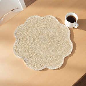 New straw woven <b>placemat</b>, corn husk woven heat-insulating mat, <b>table</b> mat, anti-scalding cup mat, Western-style <b>placemat</b>, pot - Product Image 1