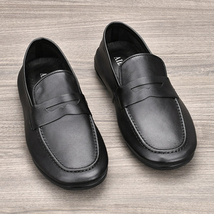 Mocasines de cuero genuino para hombre, zapatos informales transpirables con punta redonda para primavera - Product Image 1