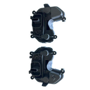 68270892AA 68270837AA Soporte de lámpara trasera y bombilla de enchufe para <span class=keywords><strong>Jeep</strong></span> <span class=keywords><strong>Renegade</strong></span> 2015- 2023 - Product Image 5