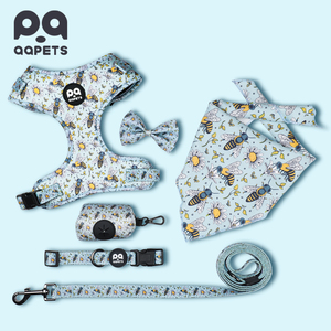 ชุดสายจูงสุนัขแบบปรับได้ พร้อมปลอกคอ ผ้าพันคอ ถุงเก็บอุจจาระสัตว์เลี้ยง ผ้าคลุมแบบกลับด้านได้ ระบายอากาศได้ดี ทำจากนีโอพรีน สำหรับสุนัขพันธุ์เล็ก - Product Image 1