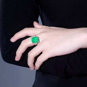 Anillo de Esmeralda Colombiana Natural de Grado Coleccionista de 9.92CT con 194 Piezas de Diamantes de Alta Calidad, Joyería Fina de Lujo - Product Image 3