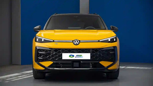 2026 para VW 300TSI DSG 2WD Starlight 5 puertas 5 plazas SUV compacto Interior oscuro gasolina combustible nuevos volks-wagen <span class=keywords><strong>t</strong></span>-<span class=keywords><strong>roc</strong></span> coches para - Product Image 1