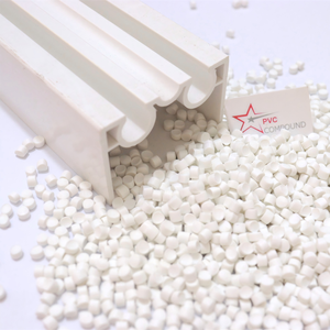 Matière première modifiée de <span class=keywords><strong>PVC</strong></span> de granules d'UPVC pour fabriquer le profil de fenêtre de goulotte de câble et d'autres produits de <span class=keywords><strong>PVC</strong></span> - Product Image 1