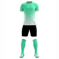 Diskon Grosir Jersey Klub Sepak Bola Musim Panas Lengan Pendek 100% Poliester Cepat Kering Nama Tim Dapat Disesuaikan Pengiriman Global