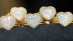 Bague Cœur Gravée Personnalisée Xinfly pour Maman - Commande en Gros avec Coffret Cadeau Gratuit - Fournisseur en Gros - Product Image 4