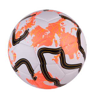Balón de Fútbol Personalizado con Logotipo, Textura de Diamante Naranja, PVC, Cosido a Máquina, para Recreación Escolar, Venta al Por Mayor de Fábrica en Vietnam - Product Image 3