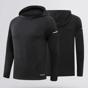 เสื้อฮู้ดสำหรับวิ่งสะท้อนแสงทรงแห้งพอดีตัวพร้อมคุณสมบัติการมองเห็นสูง - Product Image 4